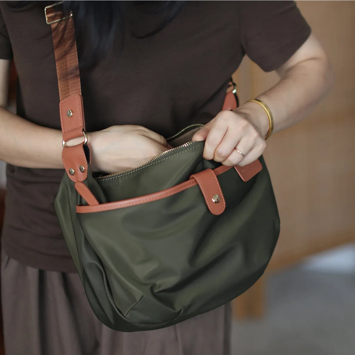 Chic Women's Nylon Crossbody Bag Nylon Shoulder Bags