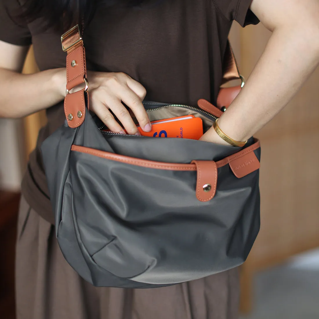 Chic Women's Nylon Crossbody Bag Nylon Shoulder Bags