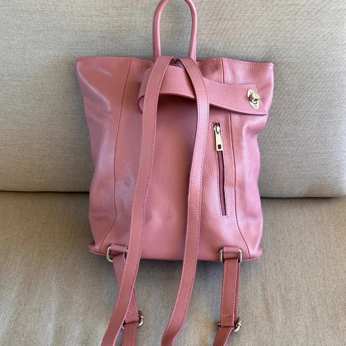 Viola Womens Leather Backpack