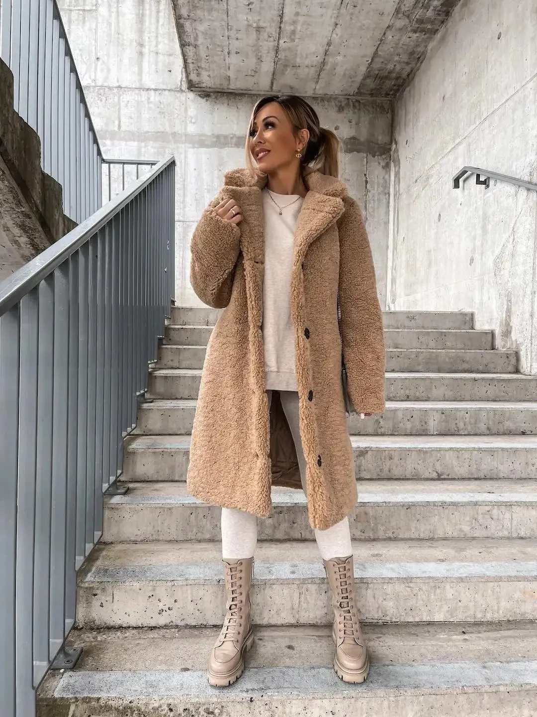 Women's Stylish Single Button Warm Plush Teddy Winter Coat | Ideal for Autumn/Winter